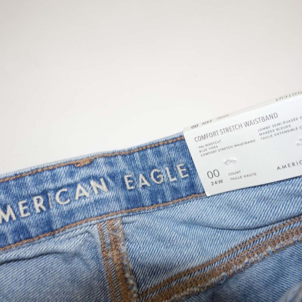 American Eagle Women's 90s Boot Cut Jeans Size 00 Short NWT Light Blue High Rise - Picture 3 of 7